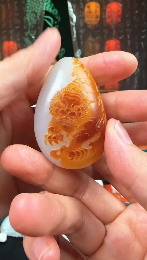 未镶嵌和田玉挂件苏****房虎