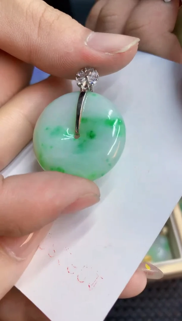 翡翠未镶嵌吊坠(不含链)1