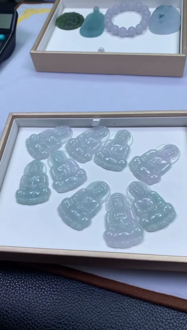 吊坠(不含链)未镶嵌翡翠天然翡翠A货 观音吊坠 多样性发一