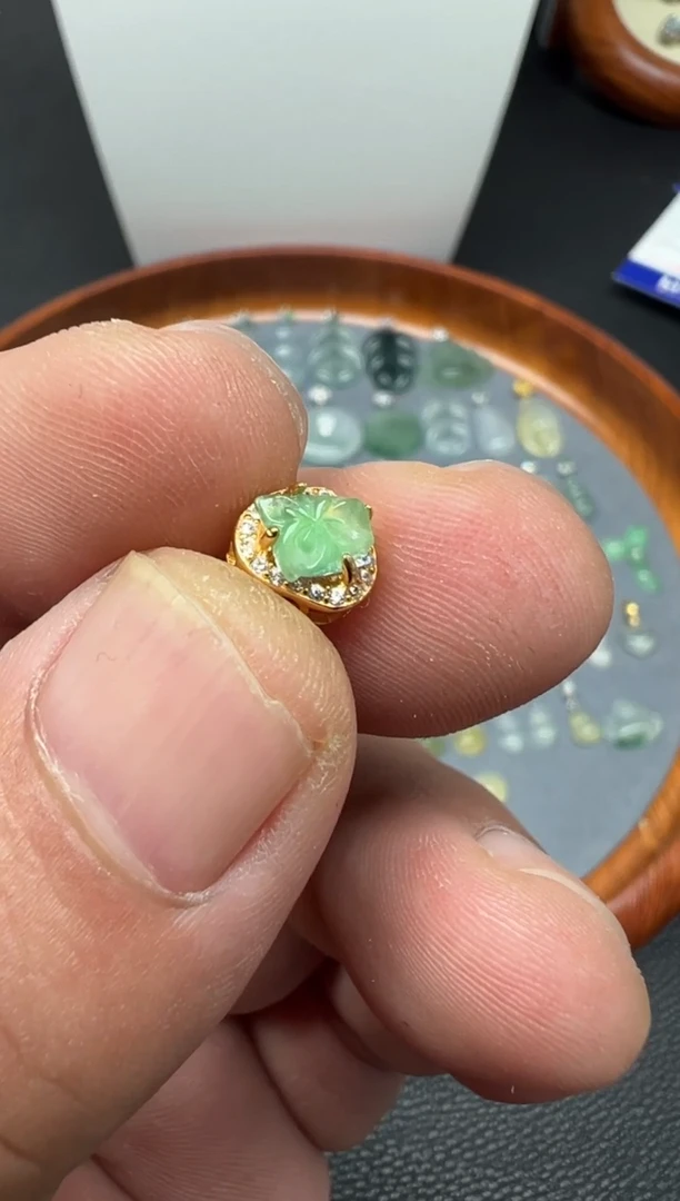 颈饰银S925镶嵌翡翠（6号）纯天然A货缅甸翡翠 小花潘拉拉