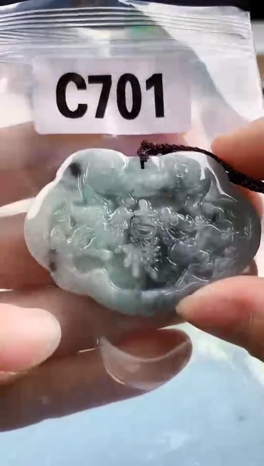 翡翠未镶嵌颈饰天然翡翠吊坠挂件