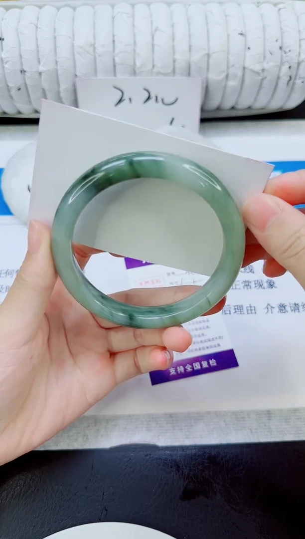 未镶嵌手镯石英质玉306/62.5