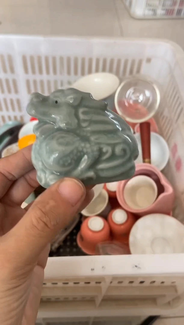无运费险有瑕疵的摄影的产品有使用过的痕迹有点脏介意勿拍