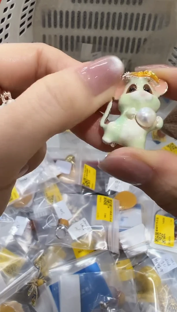 【闪购商品】琥珀裸石未镶嵌xy6103胸针