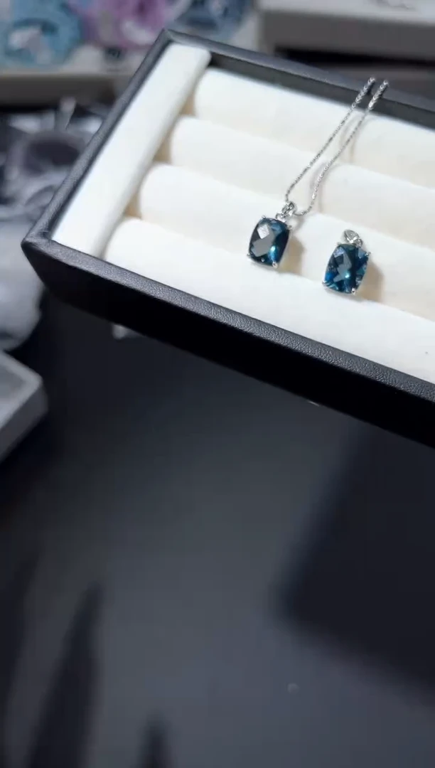 吊坠(不含链)托帕石银S925镶嵌64g多样性发其一【1个】