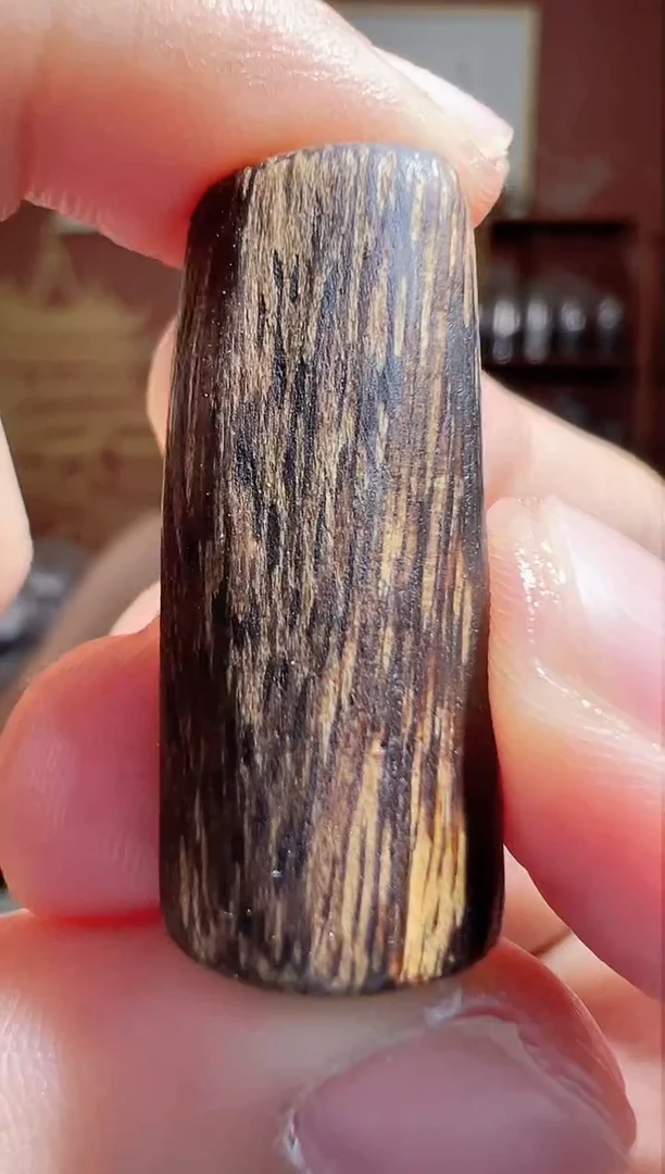 沉香吊坠23号海南树心4克多样性发一