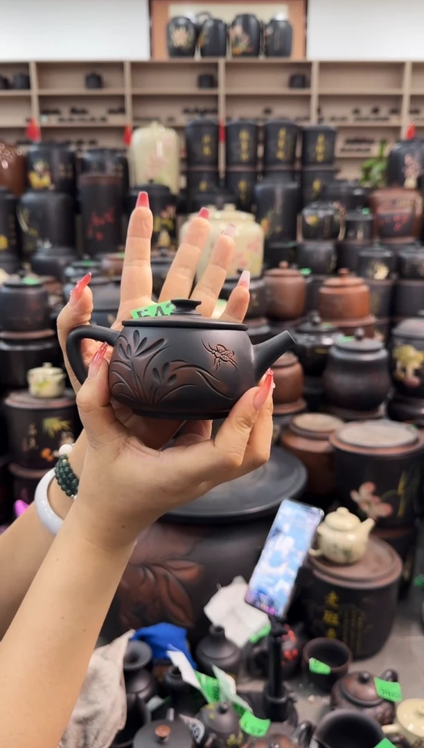 罐瑕疵无礼盒球孔半雕汉瓦 543