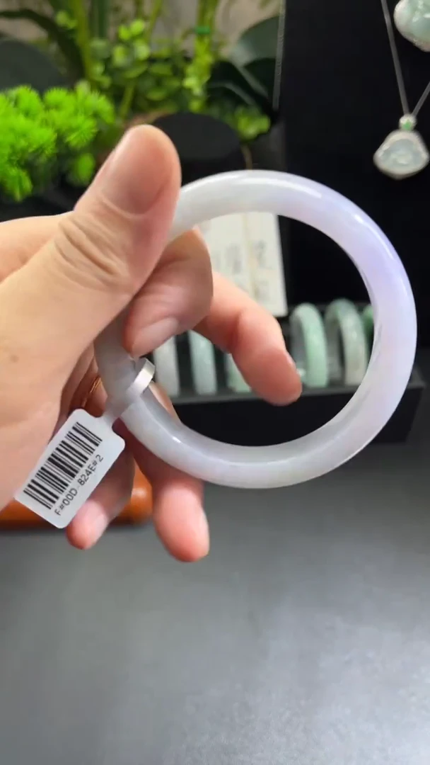 【闪购商品】翡翠手镯未镶嵌正圈