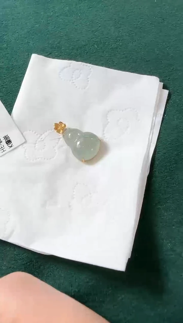 吊坠(不含链)18K金镶嵌翡翠3葫芦吊坠