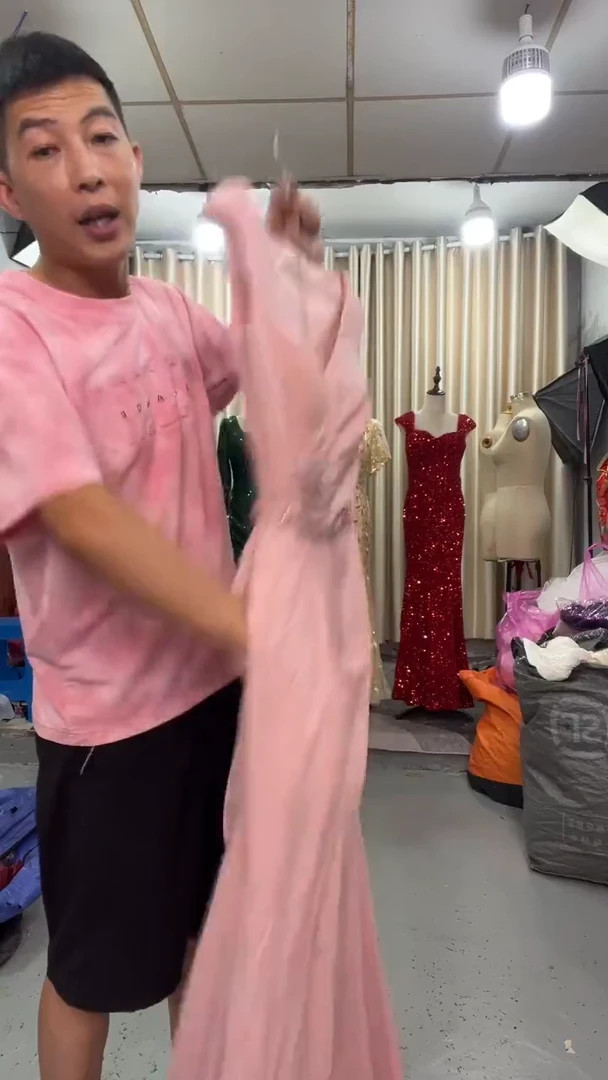 二蛋礼服=断码清仓