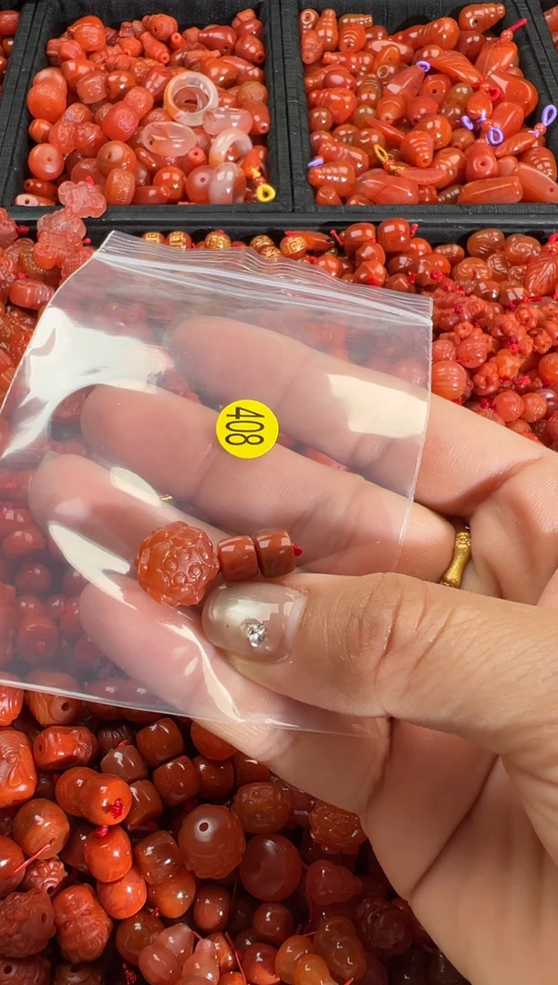 【闪购商品】南红玛瑙颈饰未镶嵌1