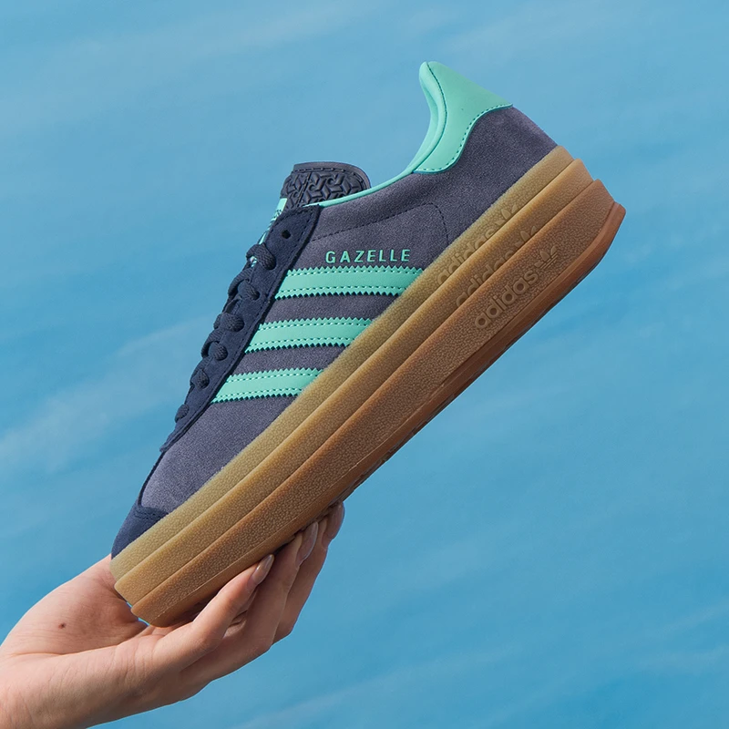 阿迪达斯三叶草女鞋2025新款透气时尚耐磨运动休闲鞋JQ6437流光风