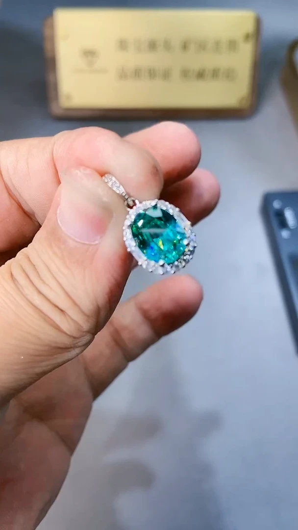 【闪购商品】托帕石颈饰银S925镶嵌1564
