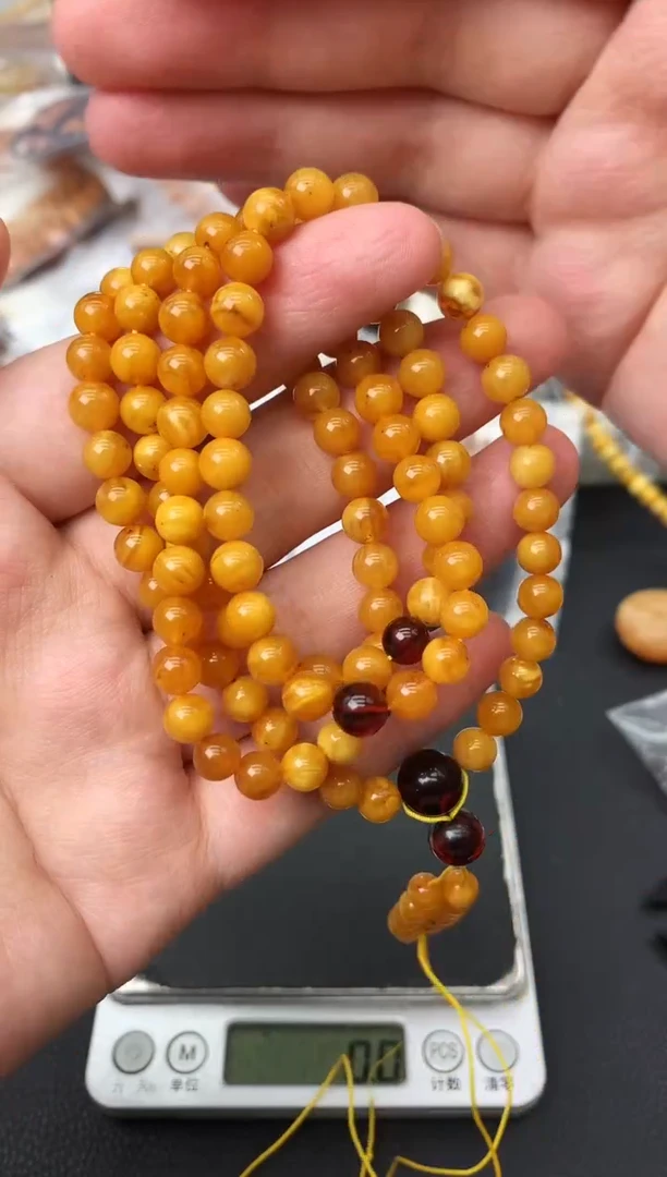 蜜蜡未镶嵌珠宝奇石115