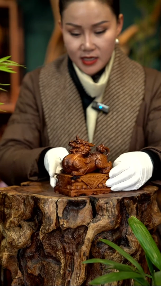 木开**底雷击枣木貔貅摆件