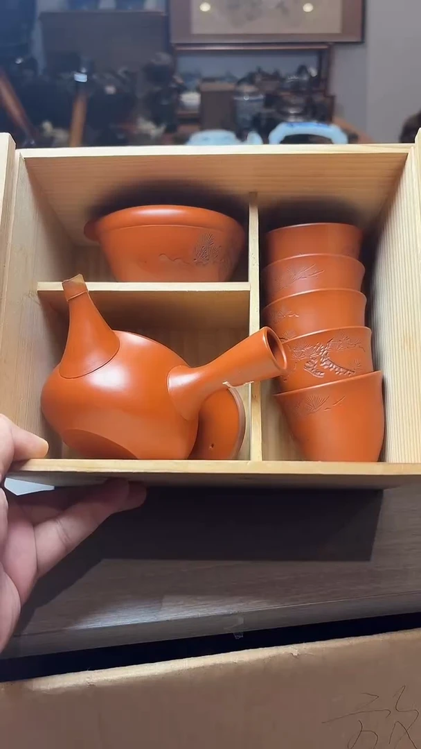 谢谢老板，回流产品有磨损正常，谨慎买！