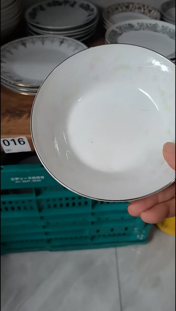 小*小美  中古商品 默认瑕疵 满20包邮 完美主义者慎拍