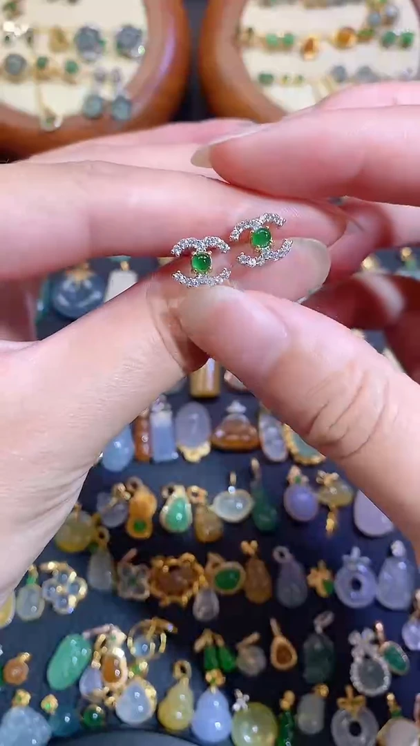 翡翠银S925镶嵌颈饰天然A货翡翠