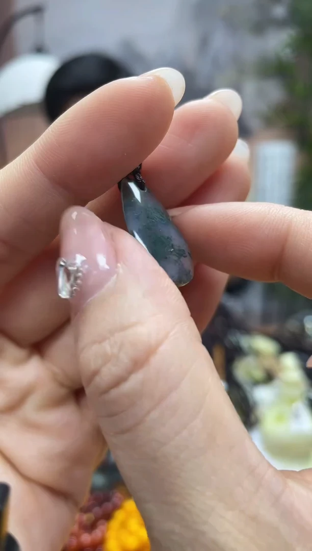 未镶嵌颈饰玛瑙/玉髓`