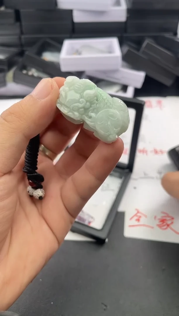 颈饰未镶嵌翡翠....8/28/.65