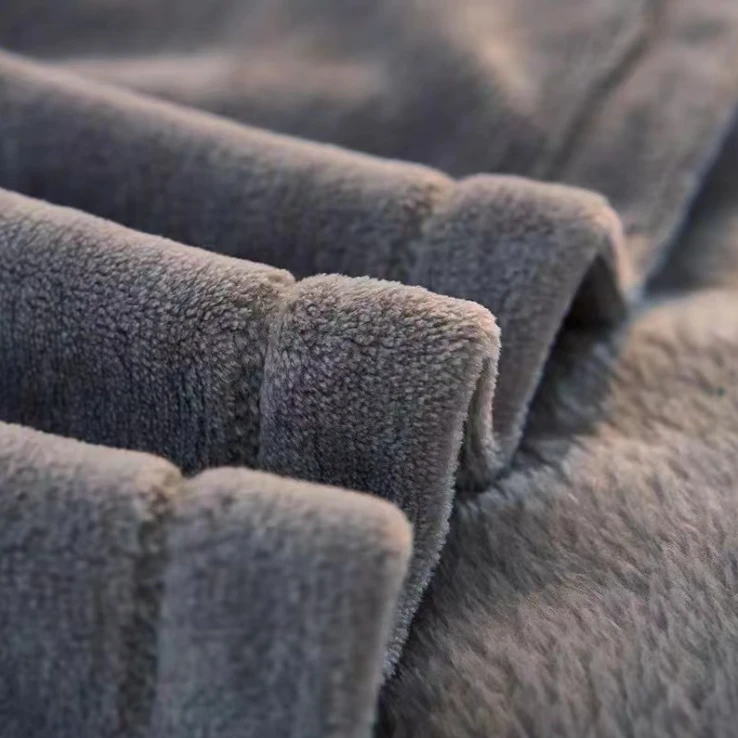 小毛毯纯色涤纶单人小毯子办公室午睡毯空调毯1.2x1膝盖毯四季