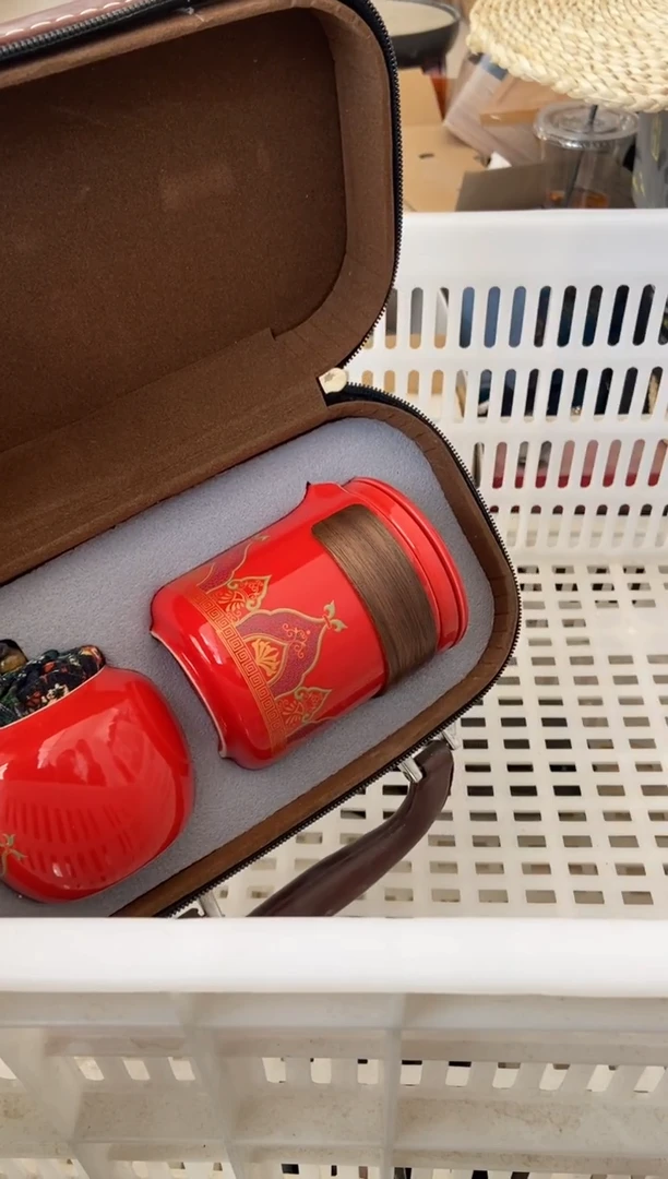 杯无运费险有瑕疵的摄影的产品有使用过的痕迹有点脏介意勿拍