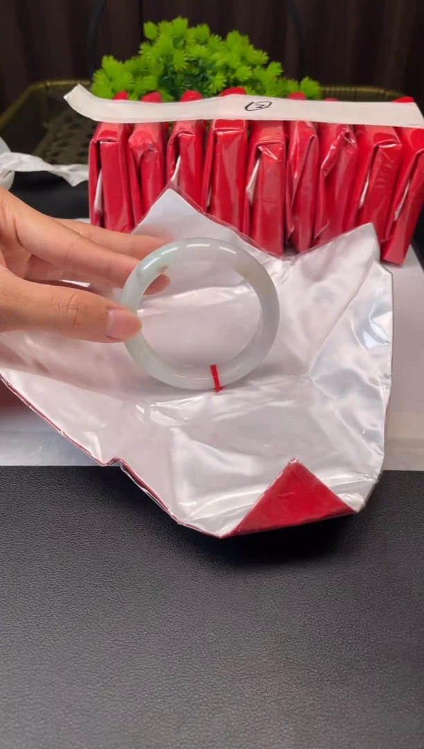 未镶嵌手镯翡翠19813