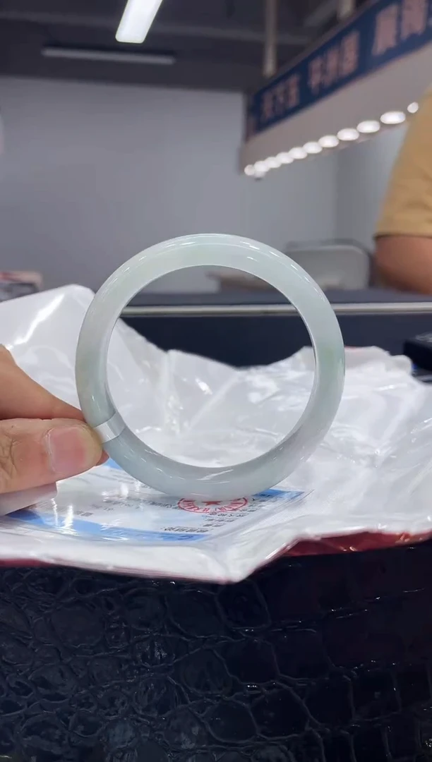 未镶嵌手镯翡翠?***叶1