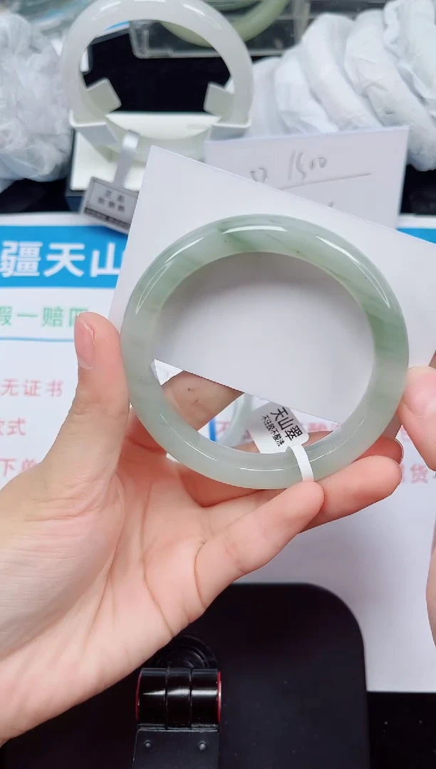 未镶嵌手镯石英质玉34-58/59