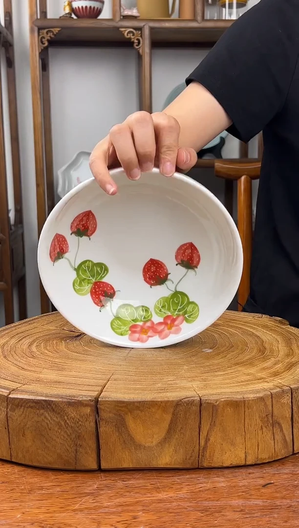 瓷片景德镇手绘釉中彩（食品级）草莓大胖碗