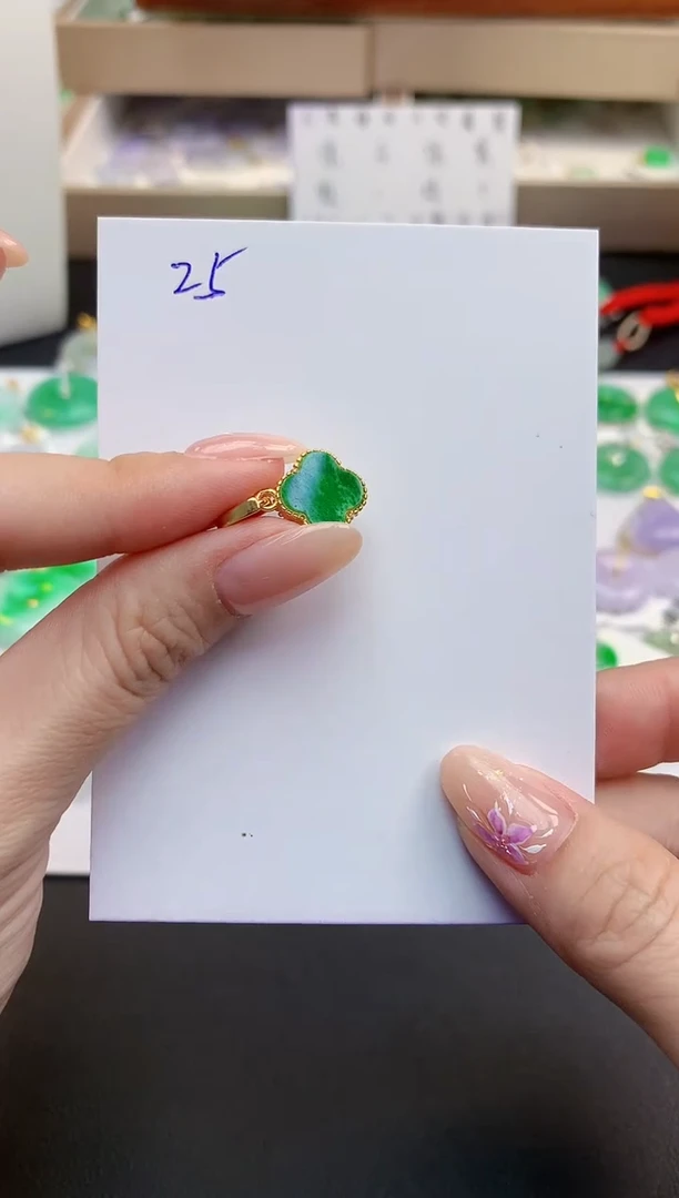 颈饰未镶嵌翡翠天然缅甸A货翡翠