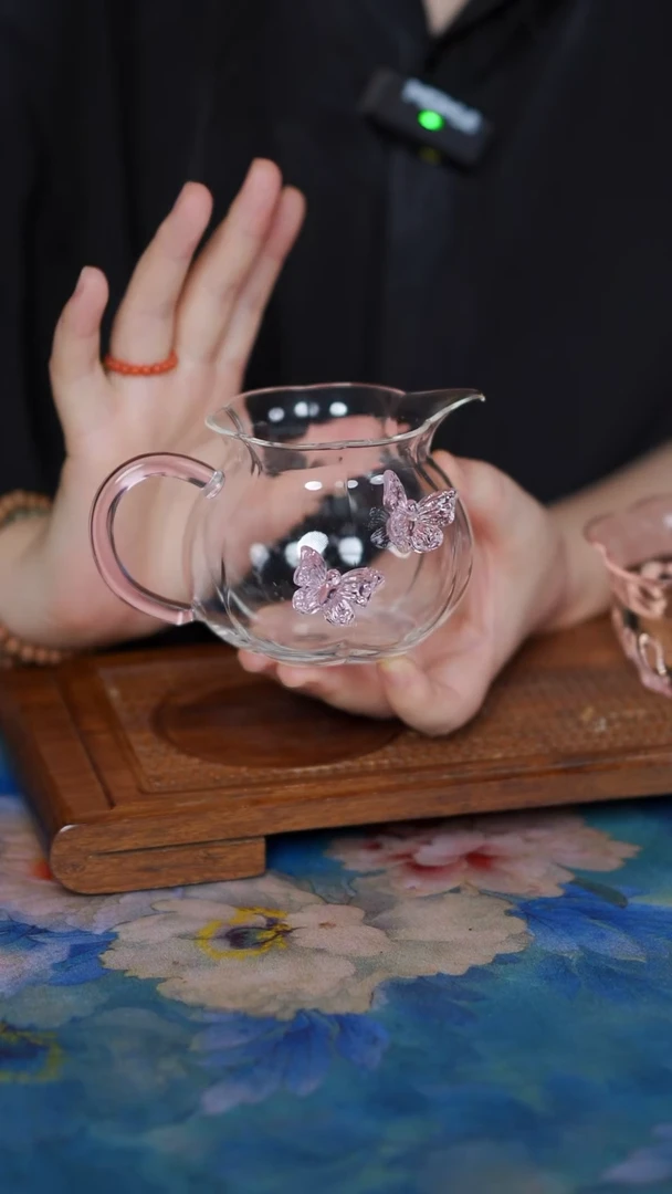 粉色 蝴蝶  纳福公杯