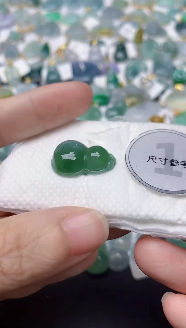 颈饰未镶嵌翡翠天然缅甸A货翡翠