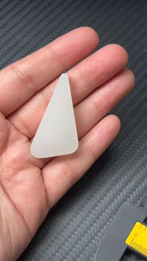 吊坠(赠链)未镶嵌和田玉和田黑山微色差吊坠M