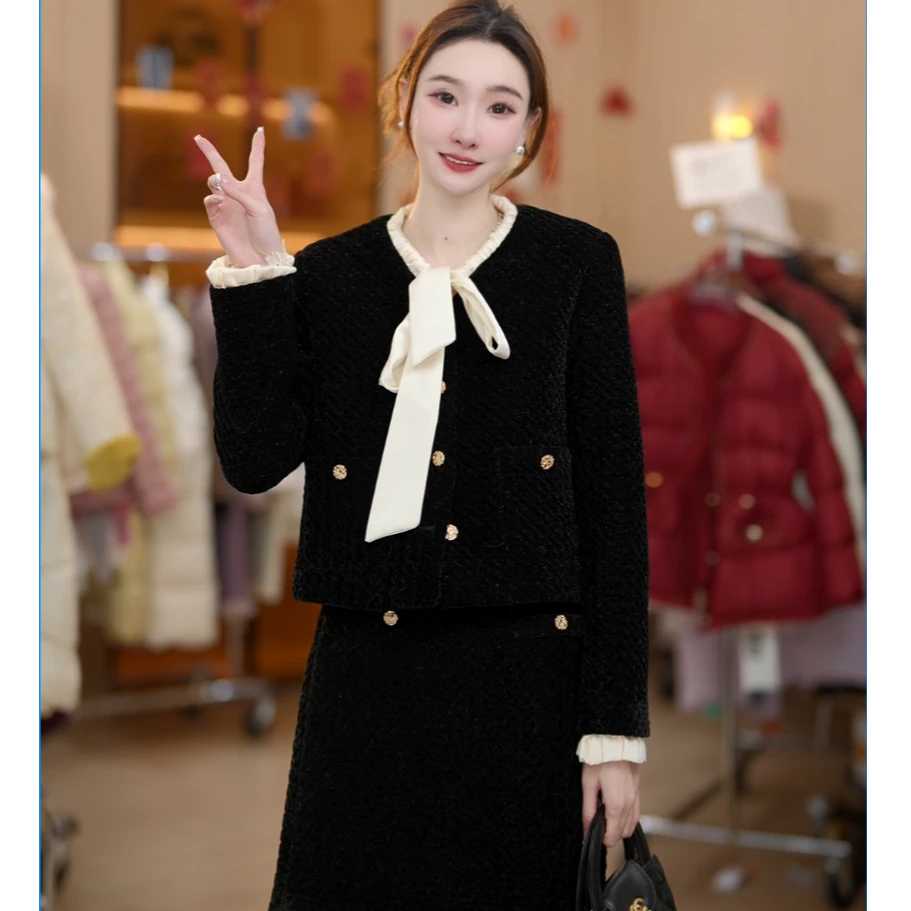 【管管专属】女装精致羽绒服+A字小短裙套装