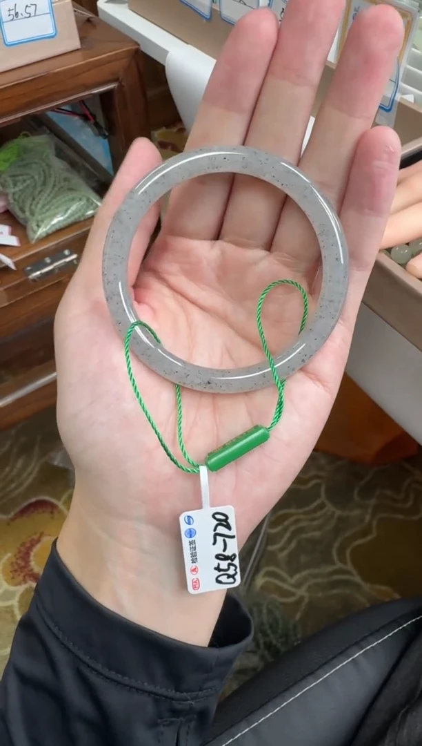 未镶嵌手镯和田玉58-