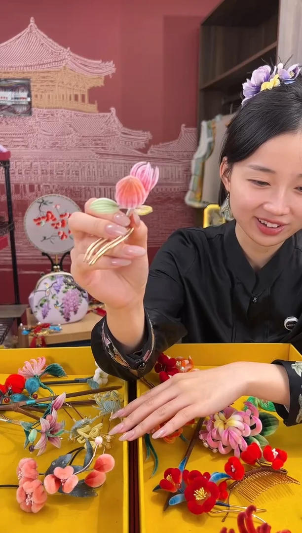 【闪购商品】刺绣非遗绒花（发饰）