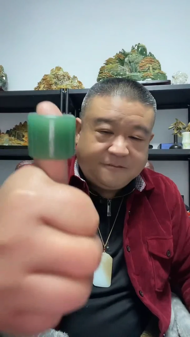 未镶嵌东陵石戒指扳指一个