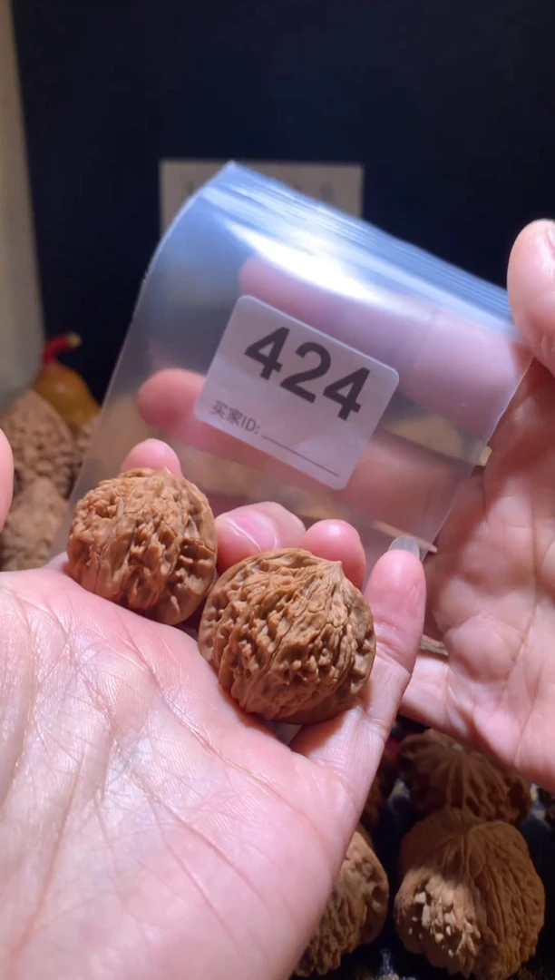 核桃34加尺星辰，别打底影响二小时不退不换