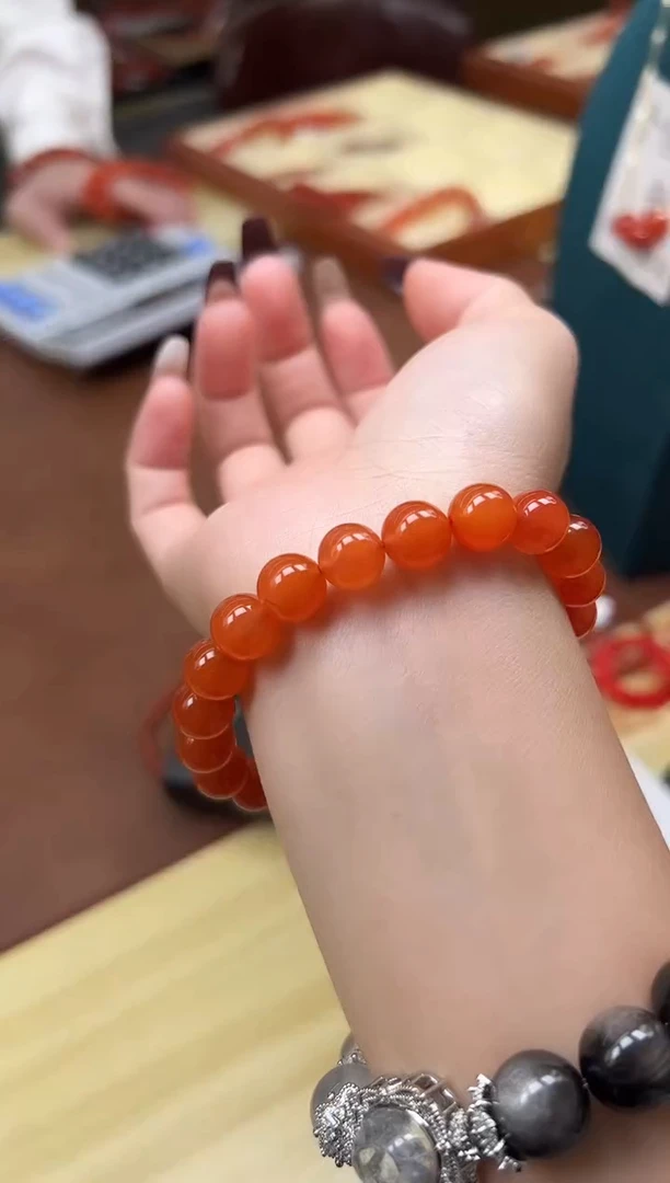 未镶嵌珠串南红玛瑙滴水洞单圈手串