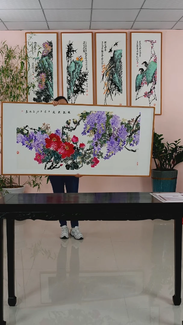 国画汪琼《紫气东来》手绘含框173*83厘米