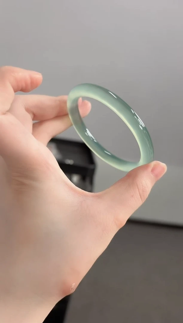 玛瑙/玉髓手镯未镶嵌50-61圈下单备注圈口