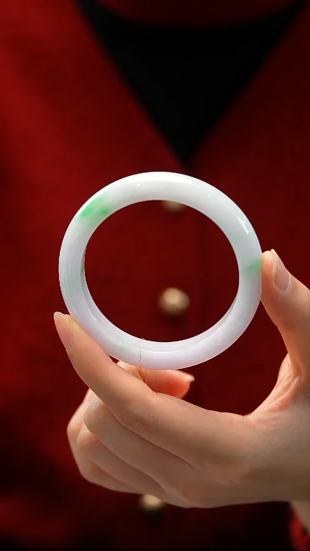 未镶嵌手镯翡翠67号