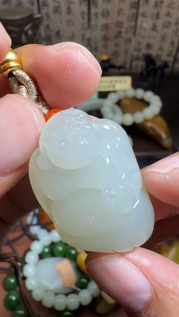 未镶嵌和田玉挂件和田玉