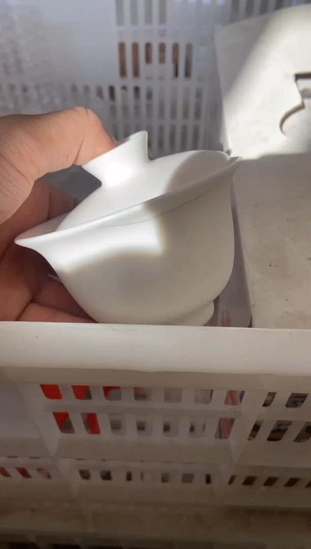 杯无运费险有瑕疵的摄影的产品有使用过的痕迹有点脏介意勿拍