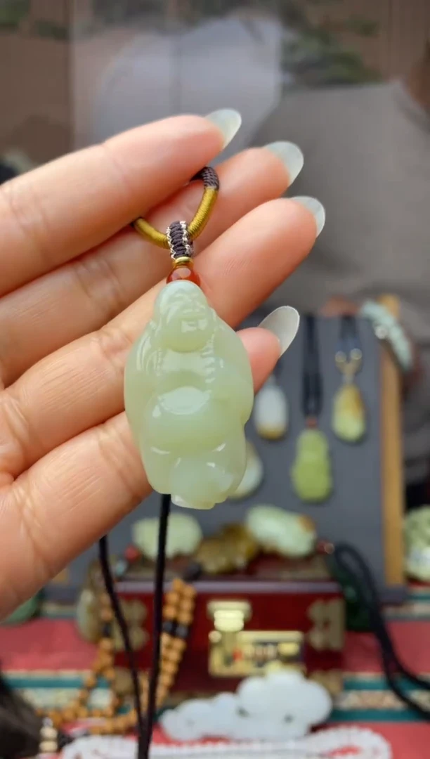 颈饰未镶嵌和田玉拍一发一