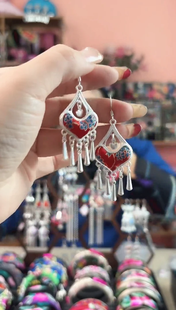 艺枝独绣手工饰品126