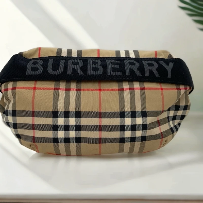 95新 BURBERRY/博柏利 巴宝莉腰包(011532)