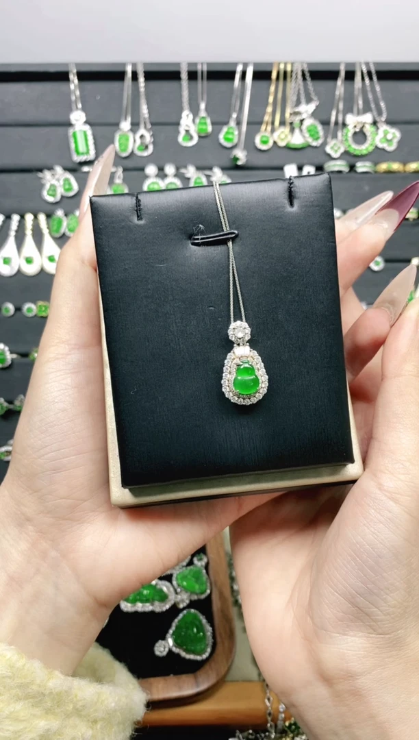 【闪购商品】翡翠颈饰银S925镶嵌多样性