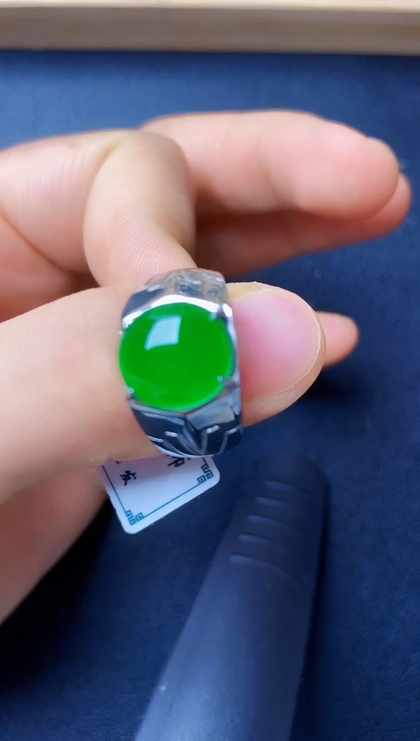 翡翠戒指银S925镶嵌2222222